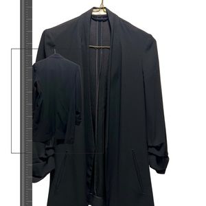 Babaton Atelier size 0 Black, fits loose.